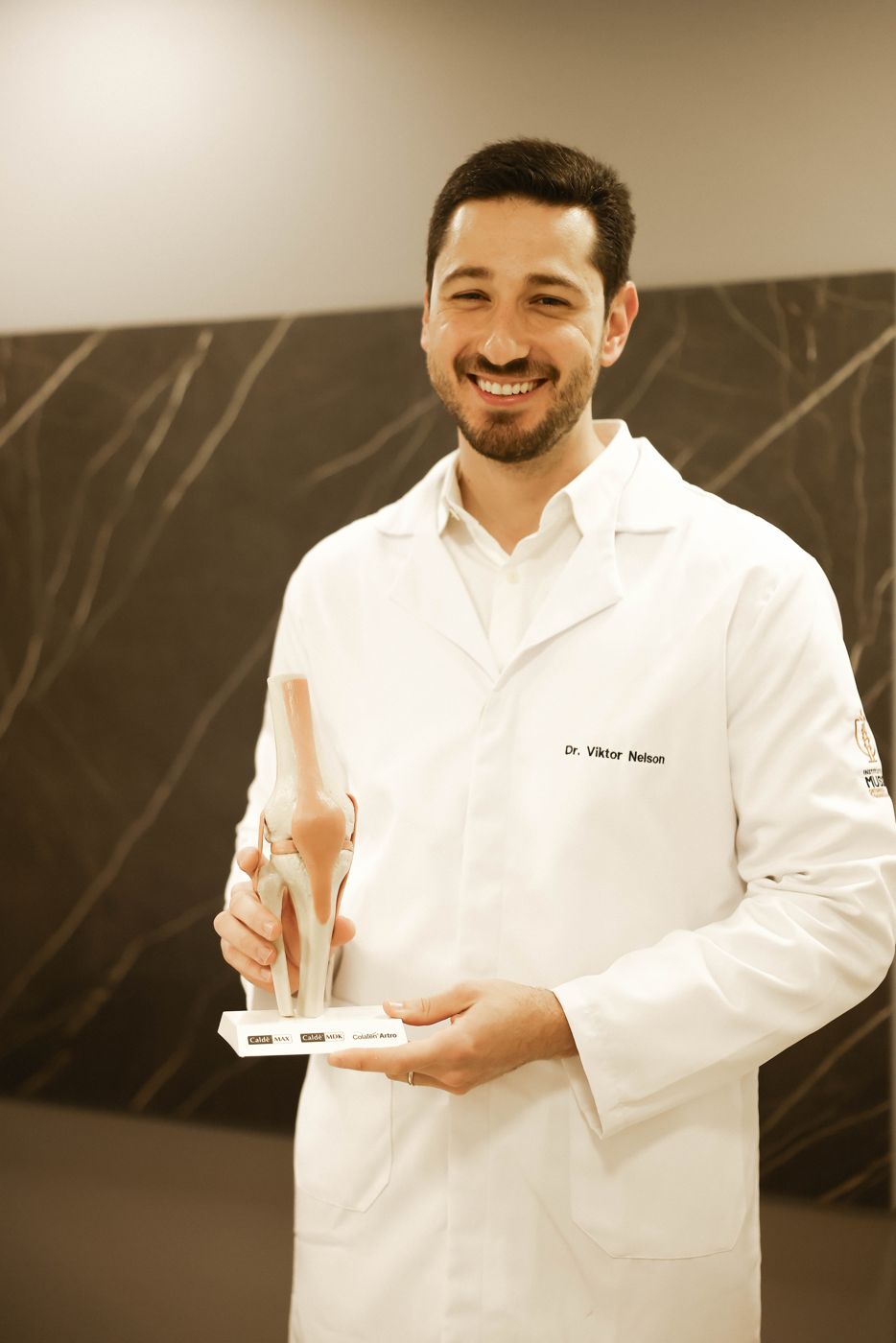 Dr. Viktor Nelson Mazzola Corrêa
